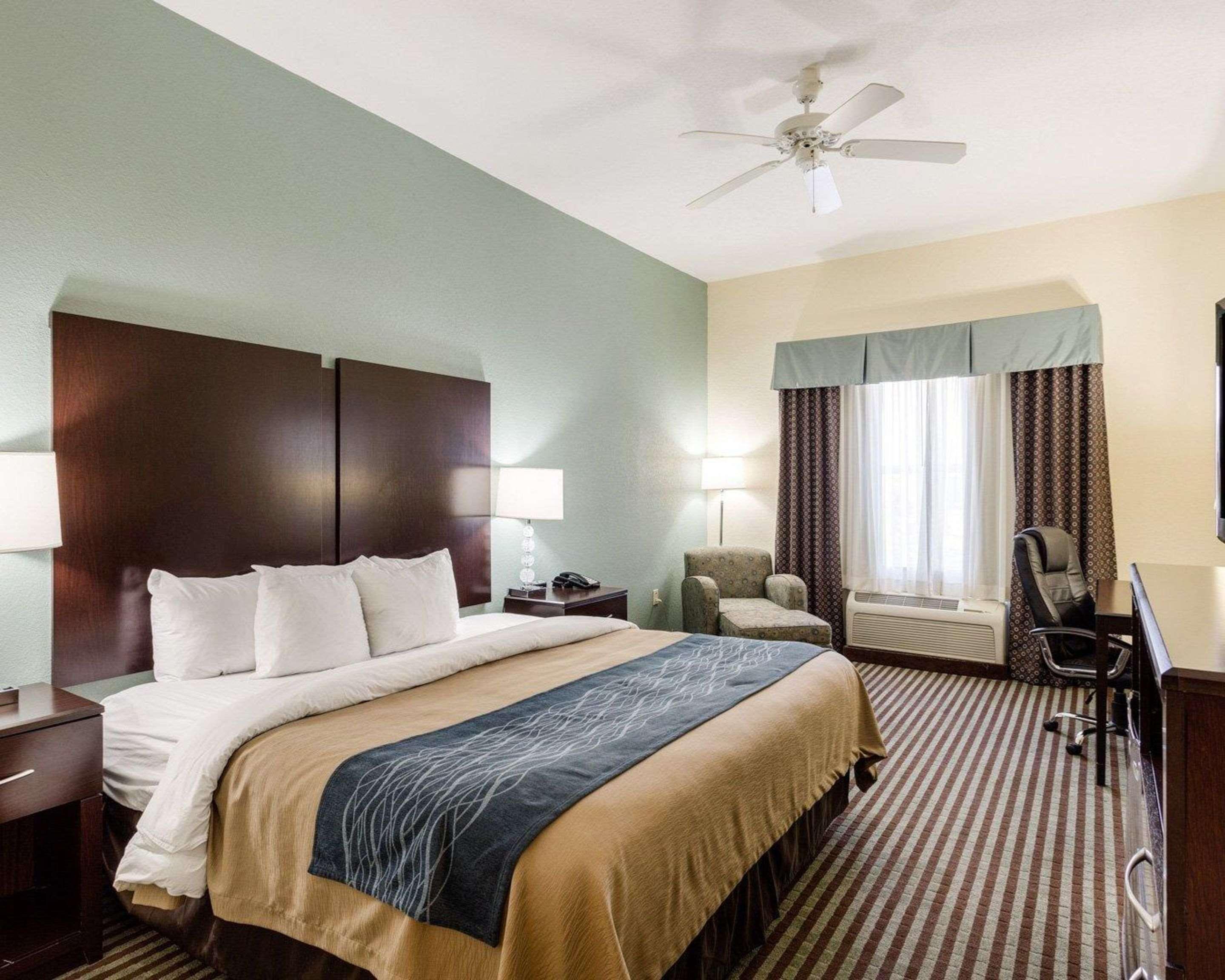 Comfort Inn & Suites Grenada Extérieur photo