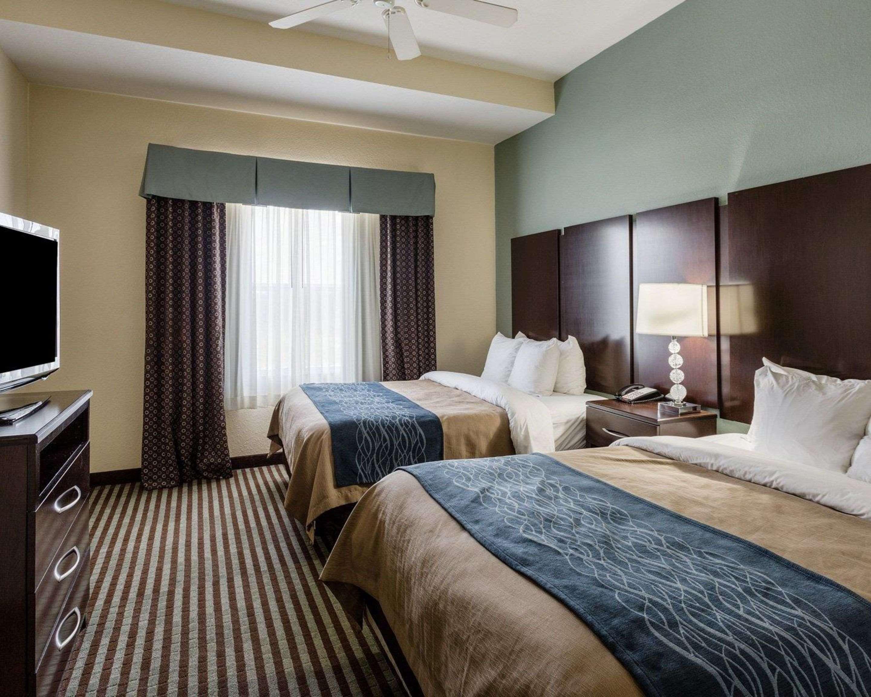 Comfort Inn & Suites Grenada Extérieur photo